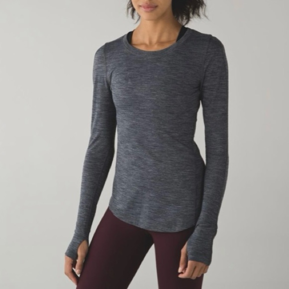 Lululemon 5 Mile long sleeve shirt. 🖤